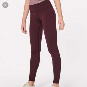Burgundy Lululemon Wunder Under Leggings